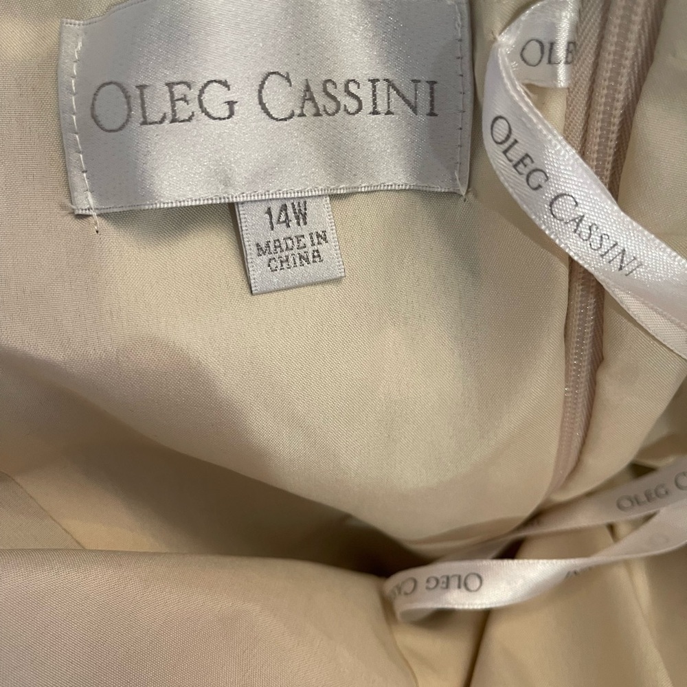 Oleg Cassini Elegant Off-Shoulder High Low Metallic Brocade Dress Size 14W - Picture 5 of 6